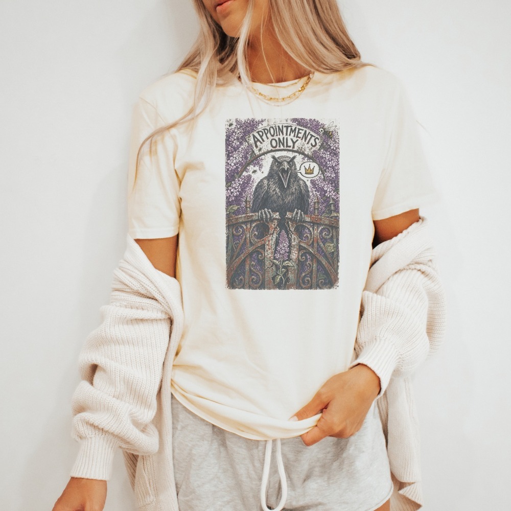 Dark Regal Crow Graphic Tee Vintage Romantic Illustration Natural